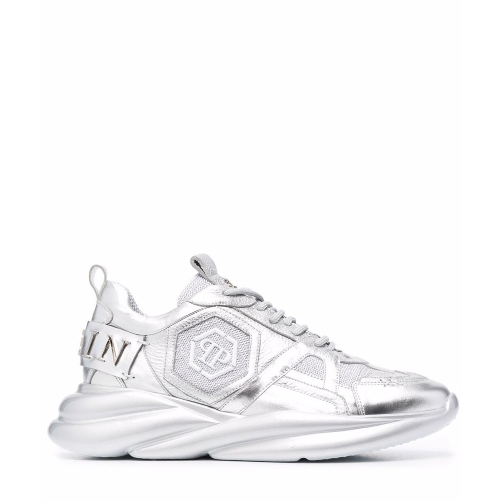 Philipp Plein
Hurricane runner sneakers , Euro 39, Us 8